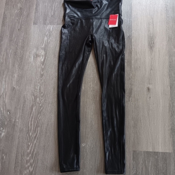 Spanx Black High Rise Faux Leather Leggings - Picture 6 of 10